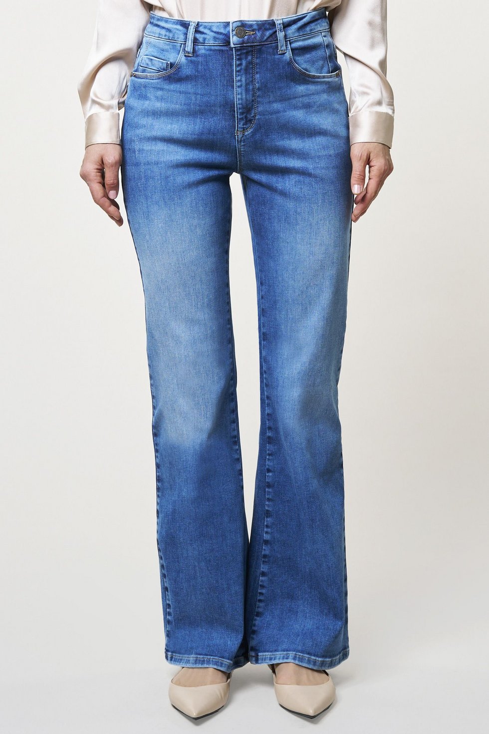 Sunny Flared Jeans Blue Fire Co.