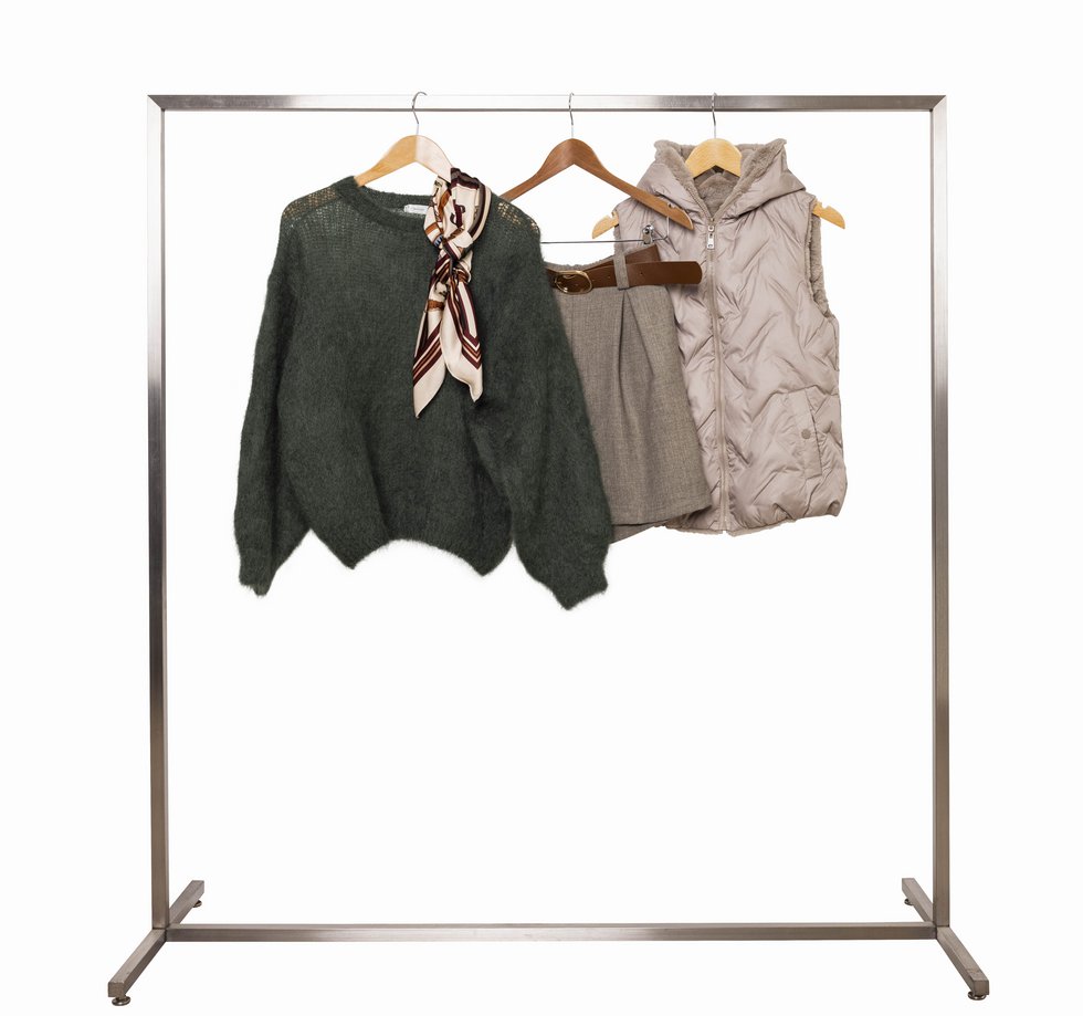 Fioretta Pulli: 129,- Tuch: 29,- Short: 79,- Wende-Gilet: € 99,-