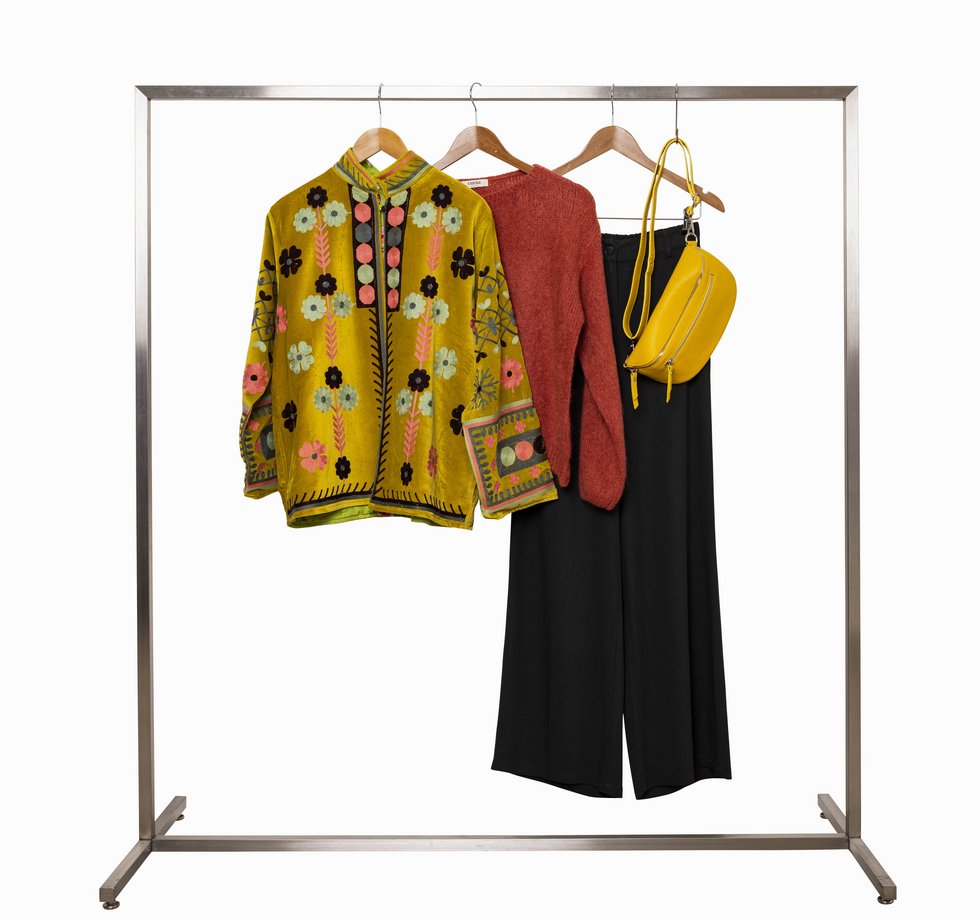 Fioretta Jacke: € 119,- Pulli: € 89,- Hose: € 89,- Tasche: € 49,-